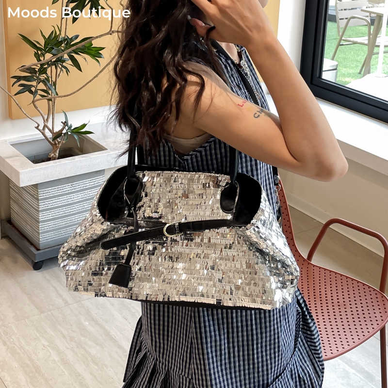 Luxury Bags Consignment - Sequined Underarm Shoulder Evening Tote Bags