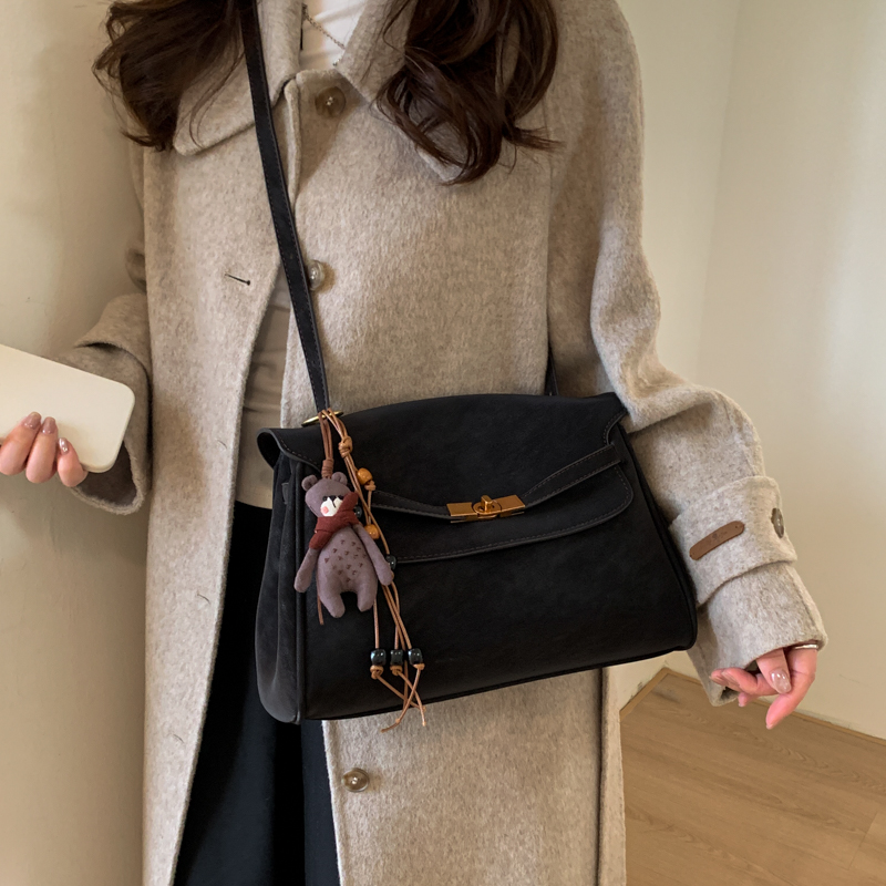 2025 Winter Flap Shoulder Bags - Luxury Bags Consignment review and price