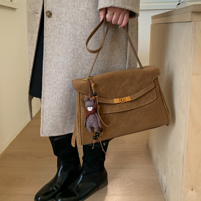 2025 Winter Flap Shoulder Bags - Luxury Bags Consignment review and price